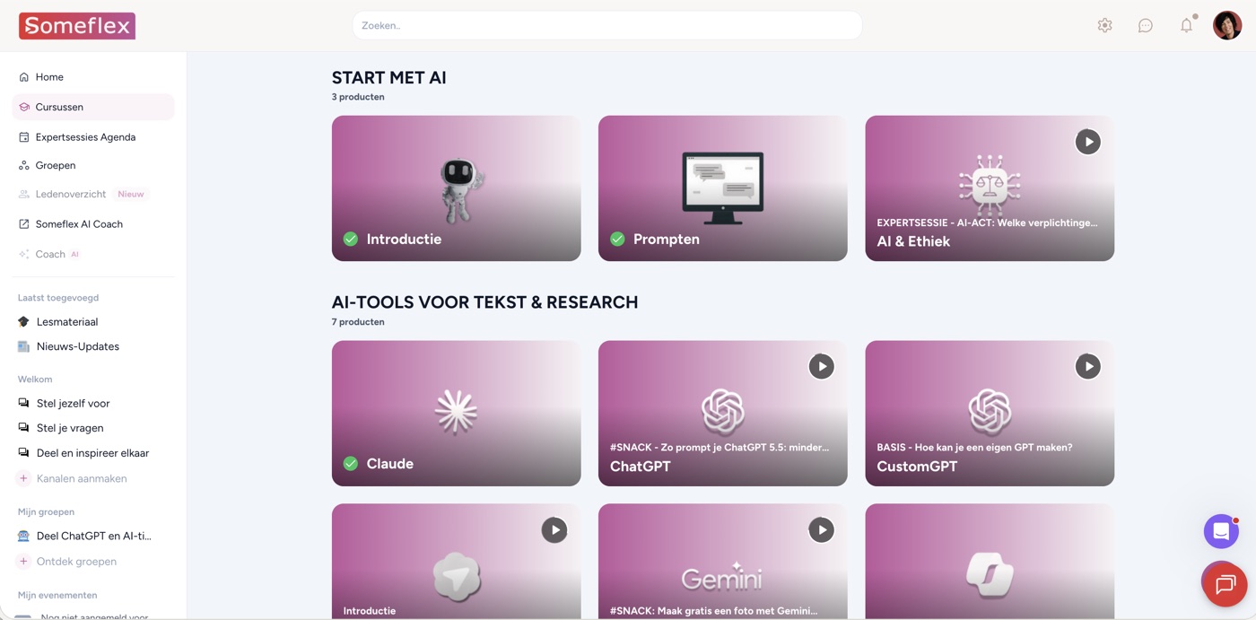 Lessenoverzicht van het Someflex-leerplatform met cursussen over AI-tools en contentcreatie